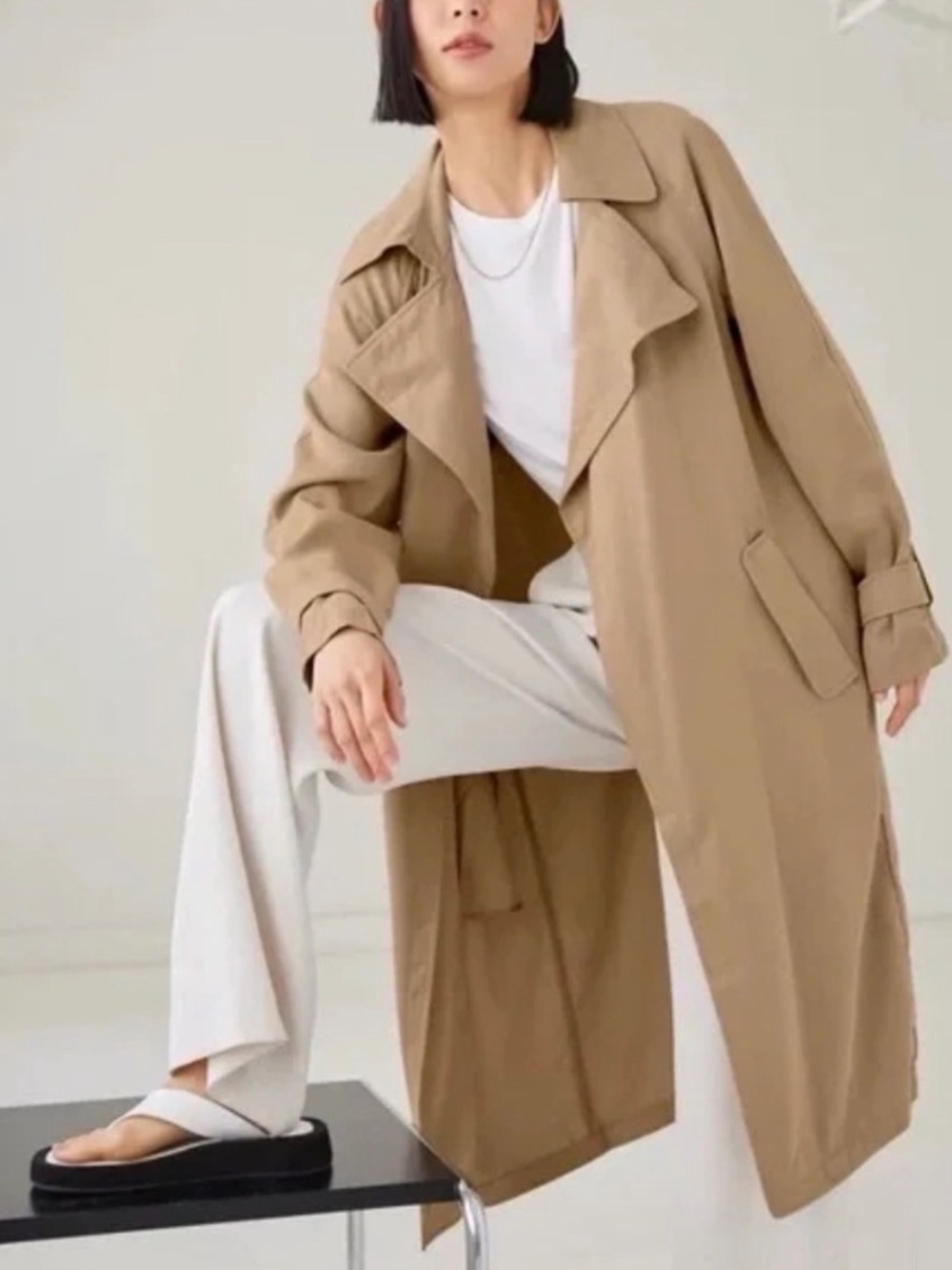 Aritzia Babaton Lawson Trench Coat - size M - Picture 2 of 4